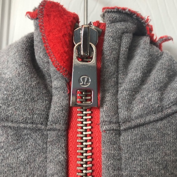 CROPPED LULULEMON SCUBA HOODIE - Picture 2 of 5